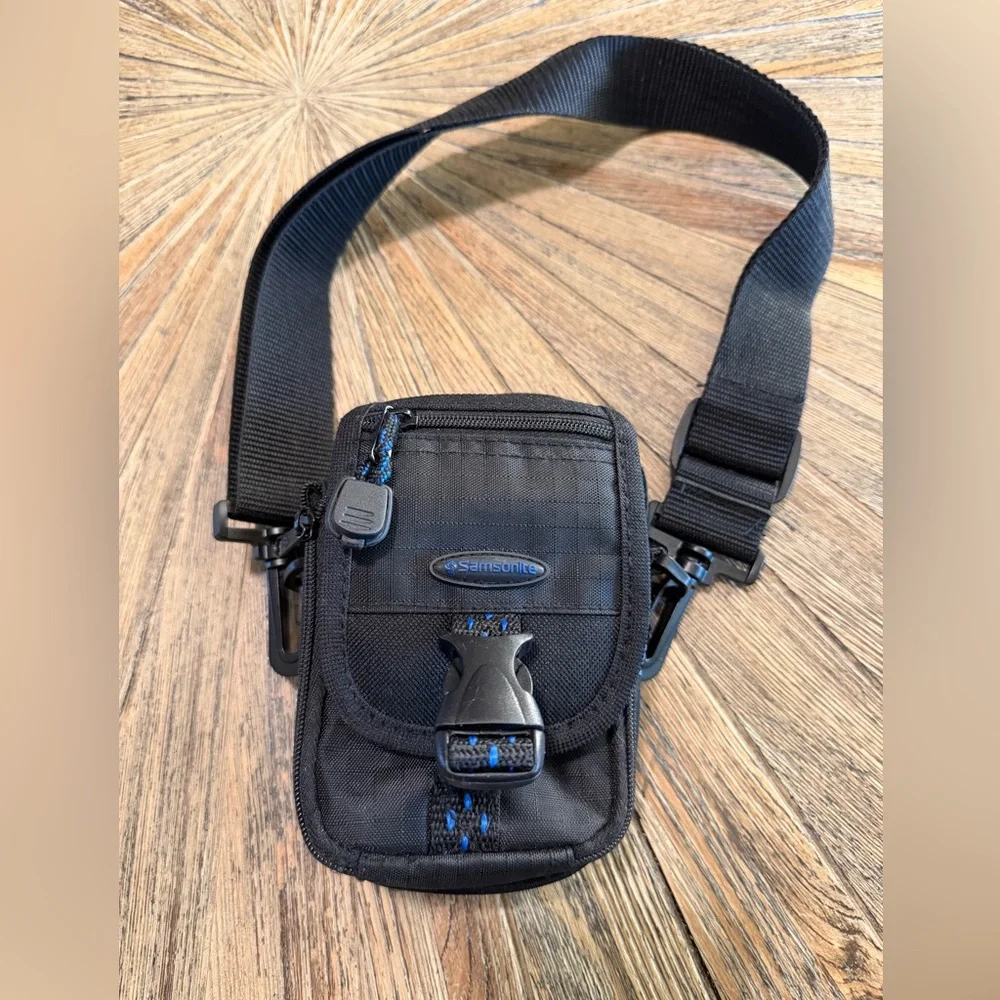 Samsonite Tech accessories bag travel ready multi compartment camera bag men’s
